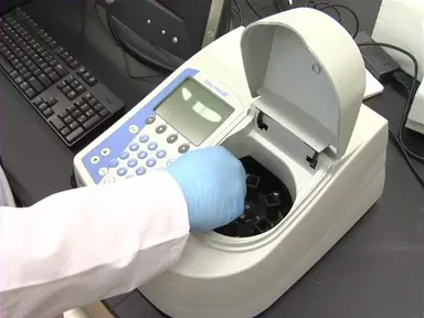 Spectrophotometer Basics and Sample Analysis